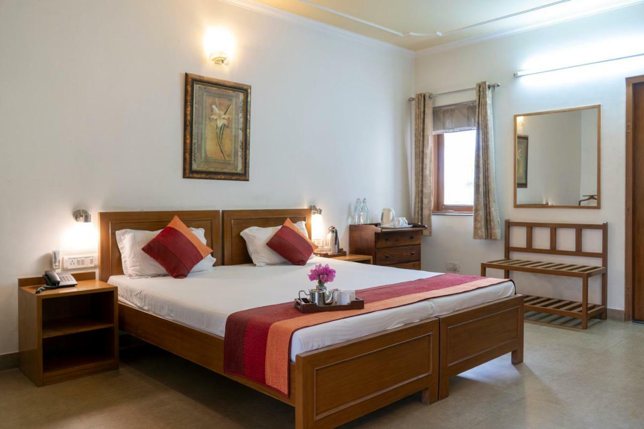 Giri Homestay By Vista Rooms Dźajpur Zewnętrze zdjęcie