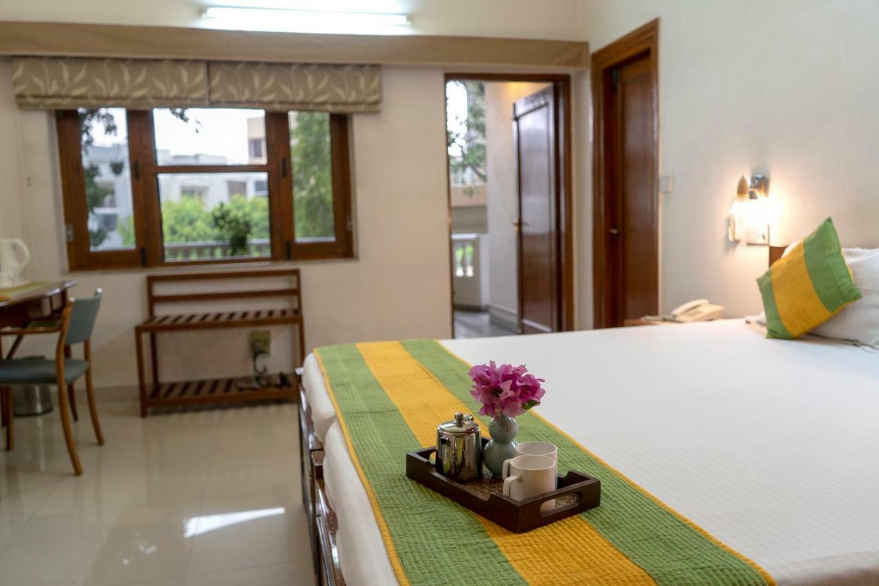 Giri Homestay By Vista Rooms Dźajpur Zewnętrze zdjęcie