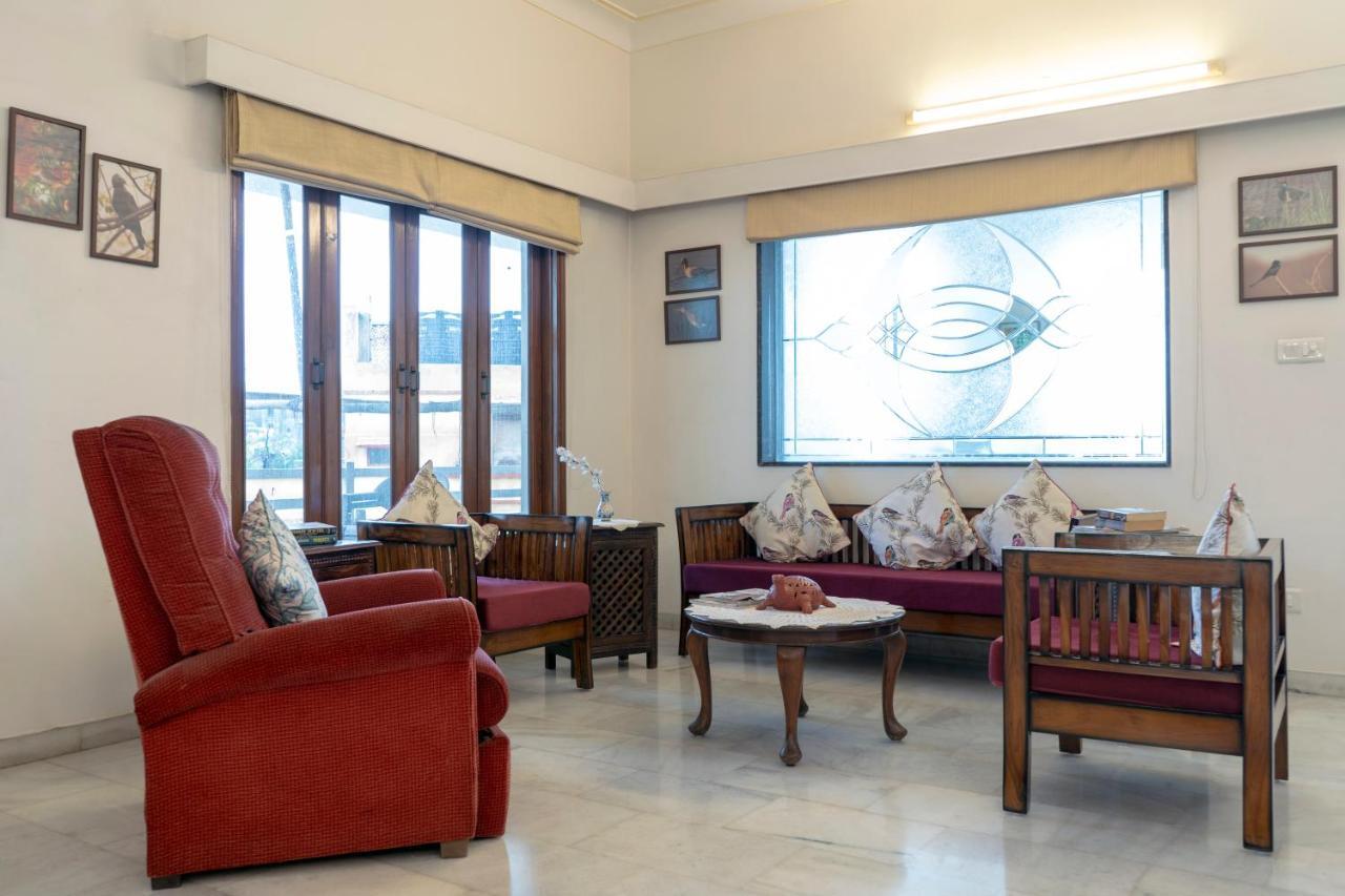 Giri Homestay By Vista Rooms Dźajpur Zewnętrze zdjęcie