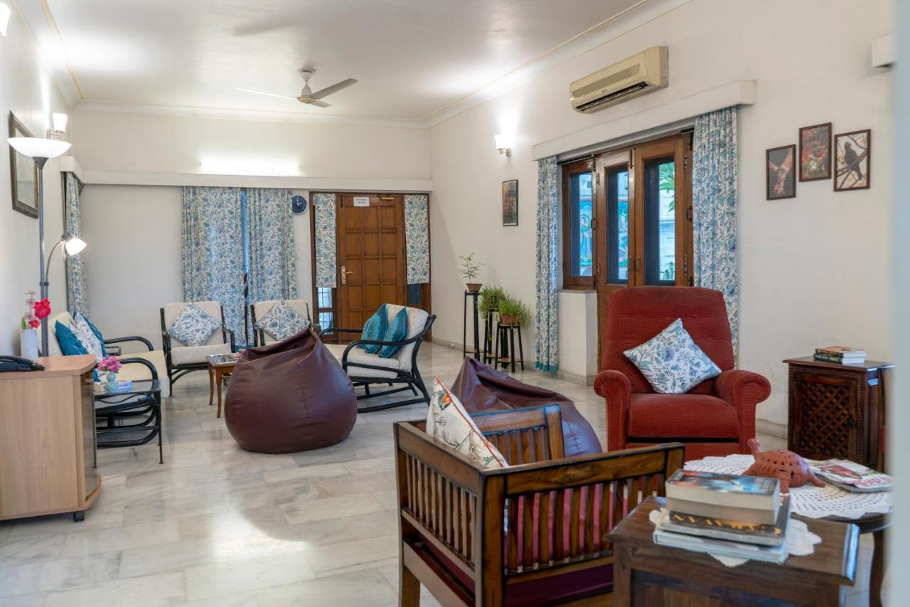 Giri Homestay By Vista Rooms Dźajpur Zewnętrze zdjęcie