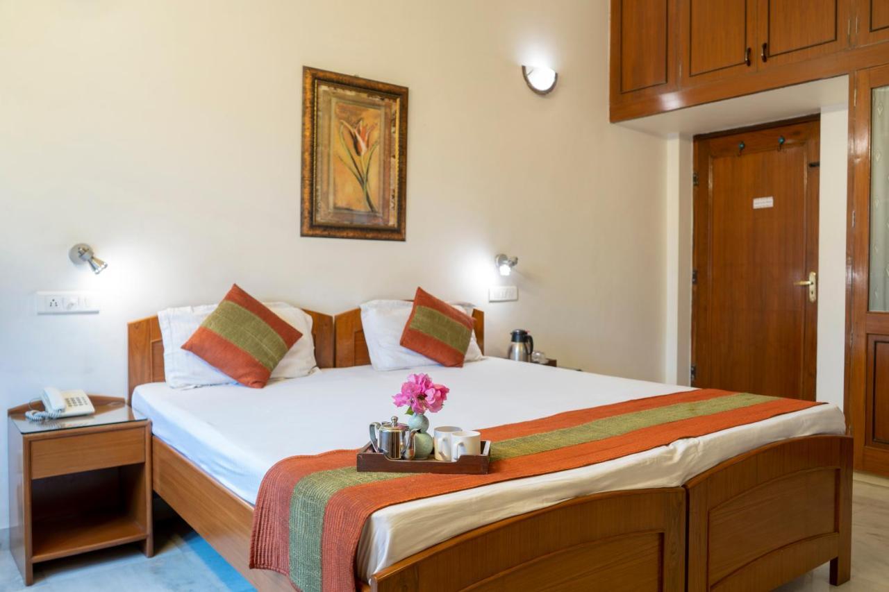 Giri Homestay By Vista Rooms Dźajpur Zewnętrze zdjęcie