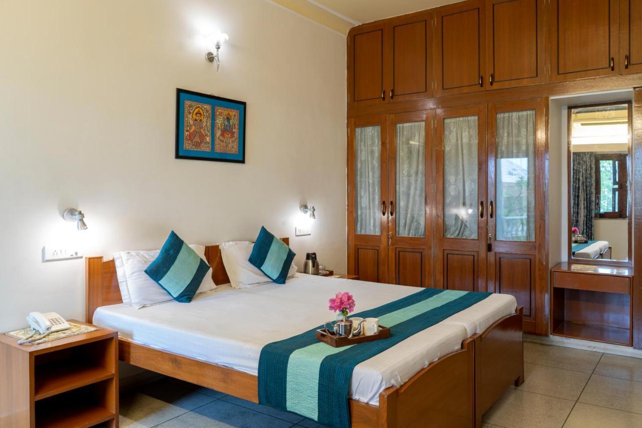 Giri Homestay By Vista Rooms Dźajpur Zewnętrze zdjęcie